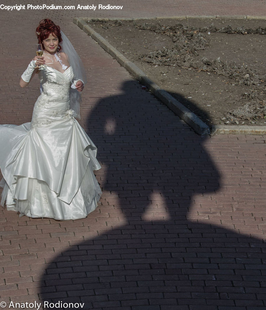 People, Person, Human, Evening Dress, Gown, Clothing, Dress