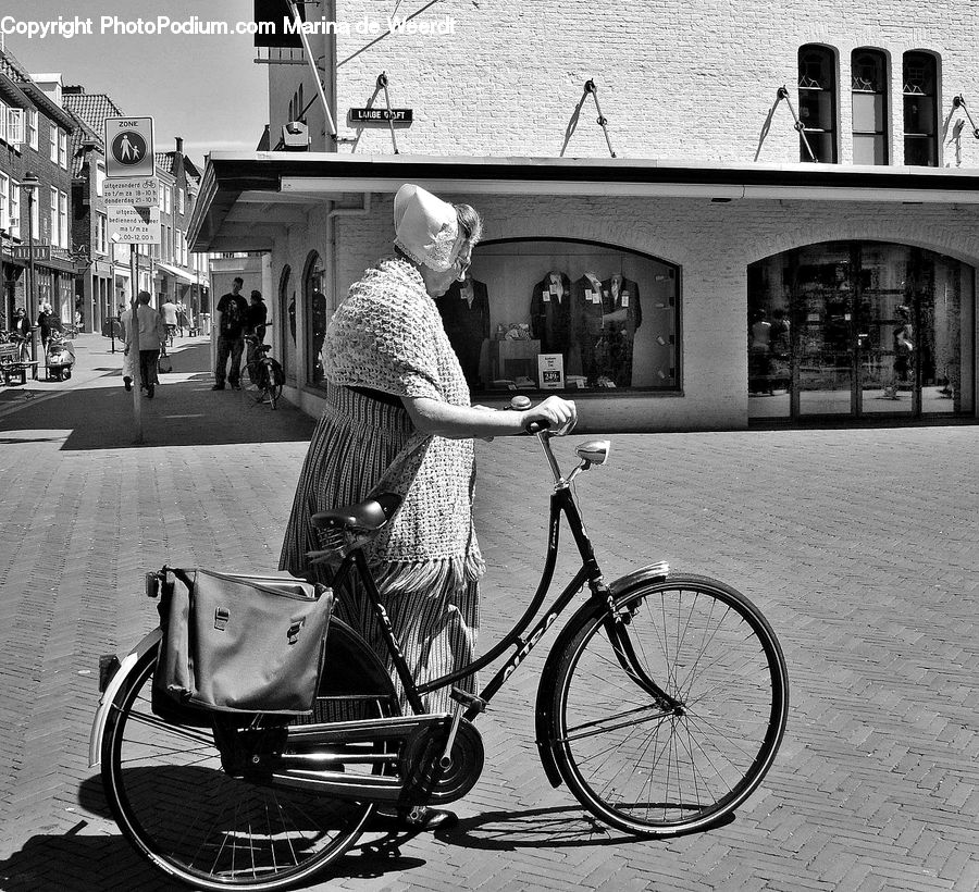 People, Person, Human, Bicycle, Bike, Cyclist, Vehicle