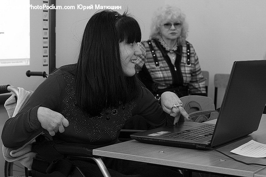 People, Person, Human, Computer, Electronics, LCD Screen, Laptop