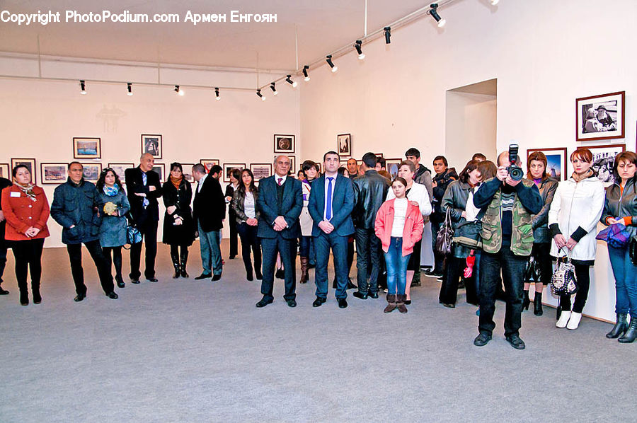 People, Person, Human, Military, Military Uniform, Officer, Crowd