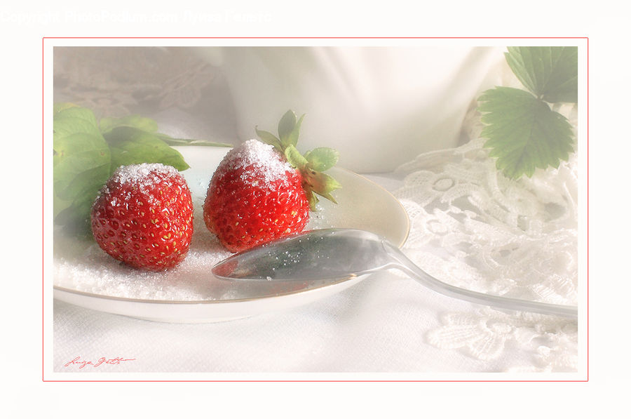 Fruit, Strawberry, Dessert, Food, Cream, Creme