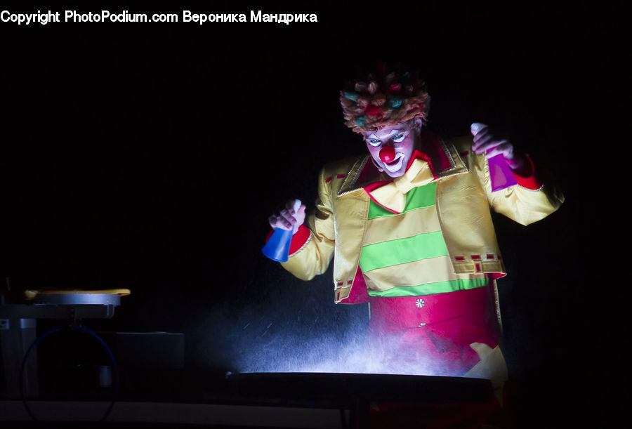 Clown, Performer, Person, Footwear, Shoe, Costume, Lighting
