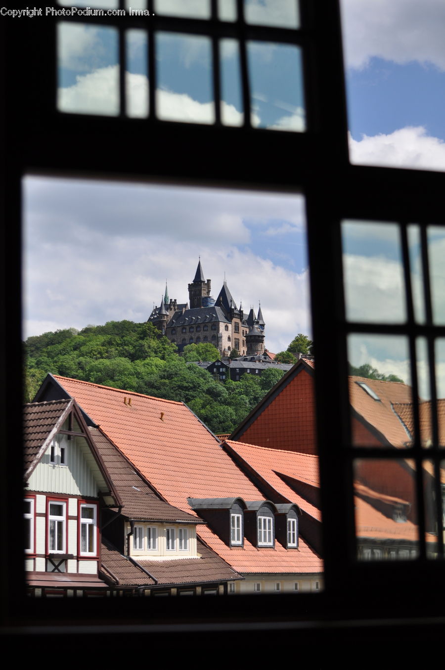 Window, Hotel, Resort, Building, Balcony, Housing, Architecture