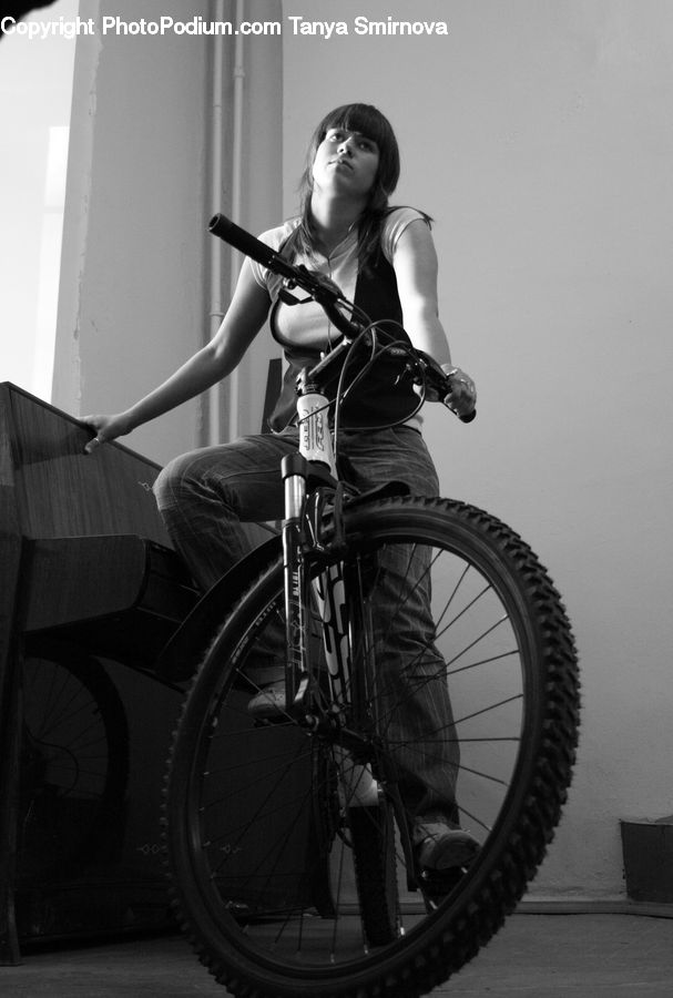 People, Person, Human, Bicycle, Bike, Vehicle, Cyclist