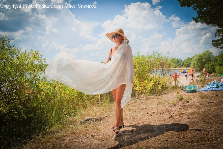 Kicking, Dirt Road, Gravel, Road, Leisure Activities, Outdoors, Clothing