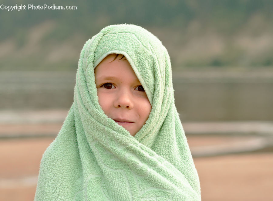 People, Person, Human, Blanket, Home Decor, Quilt, Towel