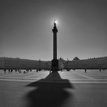 В тени ангела