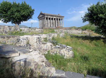 Гарни