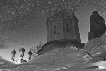 Мир зазеркалья