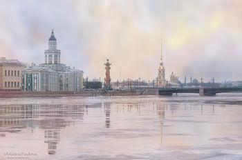 Призрачное дыхание петербургской весны...
