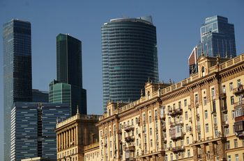 Два контраста