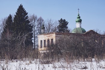 Село Молоди Усадьба и ц.Воскресения Христова