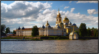 Ни́ло-Столобе́нская пу́стынь