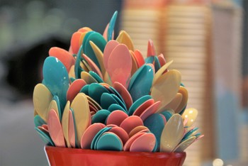 colored spoons