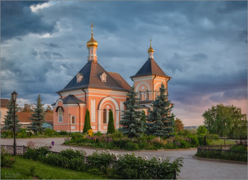 Летний вечер в Оптиной