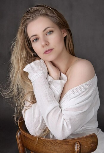 *******