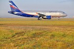 Владимир Зыбин : Самолет. Аэропорт. Омск. Сибирь. Россия. 