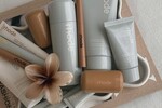 Luxe By Kan : Hailey Bieber’s Rhode Skin Routine | Full Glow Collection Flat Lay 